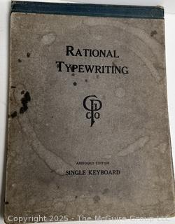 Underwood Portable Manual Typewriter<br>

<br><br>

Removal Options:<br><br> Sat (Nov 8) & Sun (Nov 9) 11-3pm, 56 Scotch Hill Rd., Cambridge NY 12816<br><br>

Sat (Nov 15) 12-2pm, TMG Warehouse, 2800 Juniper St., Fairfax, VA 22031<br><br>

Request Shipping (david@themcguiregroupllc.com)