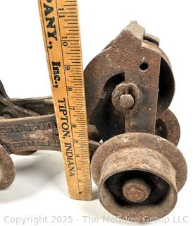 Circa 1870 J.B. Weeks Barn Cast Iron Trolley Made in Syracuse NY<br>

<br><br>

Removal Options:<br><br> Sat (Nov 8) & Sun (Nov 9) 11-3pm, 56 Scotch Hill Rd., Cambridge NY 12816<br><br>

Sat (Nov 15) 12-2pm, TMG Warehouse, 2800 Juniper St., Fairfax, VA 22031<br><br>

