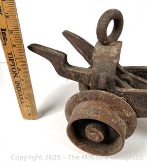 Circa 1870 J.B. Weeks Barn Cast Iron Trolley Made in Syracuse NY<br>

<br><br>

Removal Options:<br><br> Sat (Nov 8) & Sun (Nov 9) 11-3pm, 56 Scotch Hill Rd., Cambridge NY 12816<br><br>

Sat (Nov 15) 12-2pm, TMG Warehouse, 2800 Juniper St., Fairfax, VA 22031<br><br>

