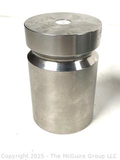 Troemner 5 lb. Weight Calibration Machine<br>

<br><br>

Removal Options:<br><br> Sat (Nov 8) & Sun (Nov 9) 11-3pm, 56 Scotch Hill Rd., Cambridge NY 12816<br><br>

Sat (Nov 15) 12-2pm, TMG Warehouse, 2800 Juniper St., Fairfax, VA 22031<br><br>

Request Shipping (david@themcguiregroupllc.com)
