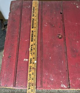 Late 1800's Egg Incubator W/ Capacity of 48<br>

<br><br>

Removal Options:<br><br> Sat (Nov 8) & Sun (Nov 9) 11-3pm, 56 Scotch Hill Rd., Cambridge NY 12816<br><br>

