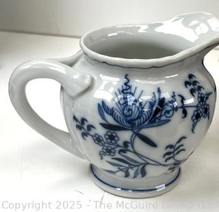 Decorative Ware Including Wedgewood Black and Green Jasperware Trinket Box and Pin Dish, Matryoshka Doll, Thyssen Keramik Denmark Etc.<br>

<br><br>

Removal Options:<br><br> Sat (Nov 8) & Sun (Nov 9) 11-3pm, 56 Scotch Hill Rd., Cambridge NY 12816<br><br>

Sat (Nov 15) 12-2pm, TMG Warehouse, 2800 Juniper St., Fairfax, VA 22031<br><br>

Request Shipping (david@themcguiregroupllc.com)
