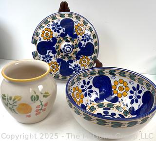 Hand Painted Pottery Covered Tureen and Vase<br>

<br><br>

Removal Options:<br><br> Sat (Nov 8) & Sun (Nov 9) 11-3pm, 56 Scotch Hill Rd., Cambridge NY 12816<br><br>

Sat (Nov 15) 12-2pm, TMG Warehouse, 2800 Juniper St., Fairfax, VA 22031<br><br>

Request Shipping (david@themcguiregroupllc.com)