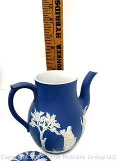 English Wedgwood Cobalt Blue Jasperware Coffee Pot & Lid<br>

<br><br>

Removal Options:<br><br> Sat (Nov 8) & Sun (Nov 9) 11-3pm, 56 Scotch Hill Rd., Cambridge NY 12816<br><br>

Sat (Nov 15) 12-2pm, TMG Warehouse, 2800 Juniper St., Fairfax, VA 22031<br><br>

Request Shipping (david@themcguiregroupllc.com) 