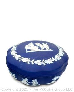 English Wedgwood Cobalt Blue Jasperware Coffee Trinket Box 5"D x 2"H<br>

<br><br>

Removal Options:<br><br> Sat (Nov 8) & Sun (Nov 9) 11-3pm, 56 Scotch Hill Rd., Cambridge NY 12816<br><br>

Sat (Nov 15) 12-2pm, TMG Warehouse, 2800 Juniper St., Fairfax, VA 22031<br><br>

Request Shipping (david@themcguiregroupllc.com)