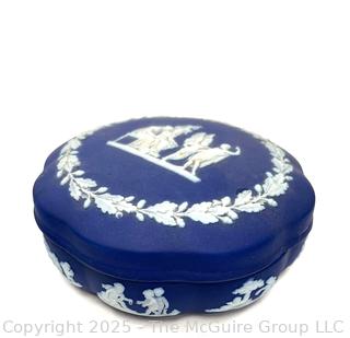 English Wedgwood Cobalt Blue Jasperware Coffee Trinket Box 5"D x 2"H<br>

<br><br>

Removal Options:<br><br> Sat (Nov 8) & Sun (Nov 9) 11-3pm, 56 Scotch Hill Rd., Cambridge NY 12816<br><br>

Sat (Nov 15) 12-2pm, TMG Warehouse, 2800 Juniper St., Fairfax, VA 22031<br><br>

Request Shipping (david@themcguiregroupllc.com)