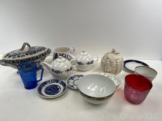 Group of Glass and Porcelainware Including Hazel-Atlas and Spode<br>

<br><br>

Removal Options:<br><br> Sat (Nov 8) & Sun (Nov 9) 11-3pm, 56 Scotch Hill Rd., Cambridge NY 12816<br><br>

Sat (Nov 15) 12-2pm, TMG Warehouse, 2800 Juniper St., Fairfax, VA 22031<br><br>

Request Shipping (david@themcguiregroupllc.com)