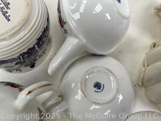 Group of Glass and Porcelainware Including Hazel-Atlas and Spode<br>

<br><br>

Removal Options:<br><br> Sat (Nov 8) & Sun (Nov 9) 11-3pm, 56 Scotch Hill Rd., Cambridge NY 12816<br><br>

Sat (Nov 15) 12-2pm, TMG Warehouse, 2800 Juniper St., Fairfax, VA 22031<br><br>

Request Shipping (david@themcguiregroupllc.com)