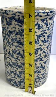 Group of Pottery Servingware Including Drink Dispenser<br>

<br><br>

Removal Options:<br><br> Sat (Nov 8) & Sun (Nov 9) 11-3pm, 56 Scotch Hill Rd., Cambridge NY 12816<br><br>

Sat (Nov 15) 12-2pm, TMG Warehouse, 2800 Juniper St., Fairfax, VA 22031<br><br>

Request Shipping (david@themcguiregroupllc.com)