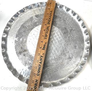 Four (4) Serving Trays<br>

<br><br>

Removal Options:<br><br> Sat (Nov 8) & Sun (Nov 9) 11-3pm, 56 Scotch Hill Rd., Cambridge NY 12816<br><br>

Sat (Nov 15) 12-2pm, TMG Warehouse, 2800 Juniper St., Fairfax, VA 22031<br><br>

Request Shipping (david@themcguiregroupllc.com)