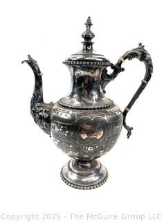 Meriden Britannia 1835 Series Silver-plated Coffee Pot<br>

<br><br>

Removal Options:<br><br> Sat (Nov 8) & Sun (Nov 9) 11-3pm, 56 Scotch Hill Rd., Cambridge NY 12816<br><br>

Sat (Nov 15) 12-2pm, TMG Warehouse, 2800 Juniper St., Fairfax, VA 22031<br><br>

Request Shipping (david@themcguiregroupllc.com)
