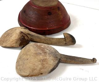 Wooden Bowl with Original Paint and 2 Butter Paddles Treenware <br>

<br><br>

Removal Options:<br><br> Sat (Nov 8) & Sun (Nov 9) 11-3pm, 56 Scotch Hill Rd., Cambridge NY 12816<br><br>

Sat (Nov 15) 12-2pm, TMG Warehouse, 2800 Juniper St., Fairfax, VA 22031<br><br>

Request Shipping (david@themcguiregroupllc.com)

