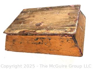 Primitive Wood Utensil Cutlery Knife Box Tray <br>

<br><br>

Removal Options:<br><br> Sat (Nov 8) & Sun (Nov 9) 11-3pm, 56 Scotch Hill Rd., Cambridge NY 12816<br><br>

Sat (Nov 15) 12-2pm, TMG Warehouse, 2800 Juniper St., Fairfax, VA 22031<br><br>

Request Shipping (david@themcguiregroupllc.com)