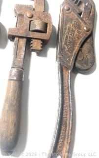 Four (4) Wrenches Including Gearench, Wizard No. 9 and Spain<br>

<br><br>

Removal Options:<br><br> Sat (Nov 8) & Sun (Nov 9) 11-3pm, 56 Scotch Hill Rd., Cambridge NY 12816<br><br>

Sat (Nov 15) 12-2pm, TMG Warehouse, 2800 Juniper St., Fairfax, VA 22031<br><br>

Request Shipping (david@themcguiregroupllc.com)