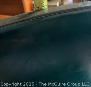 Padded Mid Century Industrial Metal Office Arm Chair <br>

<br><br>

Removal Options:<br><br> Sat (Nov 8) & Sun (Nov 9) 11-3pm, 56 Scotch Hill Rd., Cambridge NY 12816<br><br>

