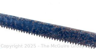 Vintage Red Wood Bow Buck Cross Cut Hand Saw <br>

<br><br>

Removal Options:<br><br> Sat (Nov 8) & Sun (Nov 9) 11-3pm, 56 Scotch Hill Rd., Cambridge NY 12816<br><br>

