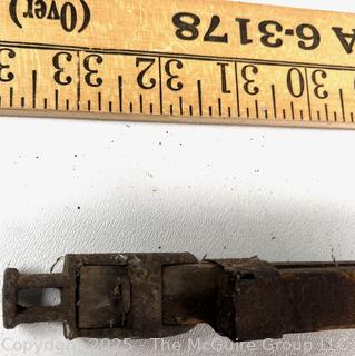 Sliding Measurement Stick. 32/64"