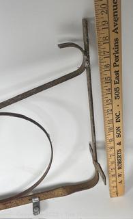 Scrolled Metal Sign Bracket 