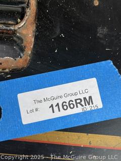 Toleware Tin Covered Container w/ Handle<br>

<br><br>

Removal Options:<br><br> Sat (Nov 8) & Sun (Nov 9) 11-3pm, 56 Scotch Hill Rd., Cambridge NY 12816<br><br>

Sat (Nov 15) 12-2pm, TMG Warehouse, 2800 Juniper St., Fairfax, VA 22031<br><br>

Request Shipping (david@themcguiregroupllc.com)