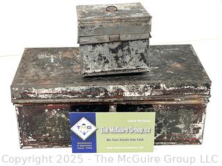 Two (2) Tin Covered Containers w/ Handles<br>

<br><br>

Removal Options:<br><br> Sat (Nov 8) & Sun (Nov 9) 11-3pm, 56 Scotch Hill Rd., Cambridge NY 12816<br><br>

Sat (Nov 15) 12-2pm, TMG Warehouse, 2800 Juniper St., Fairfax, VA 22031<br><br>

Request Shipping (david@themcguiregroupllc.com)
