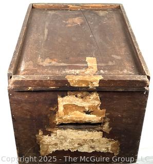 Early 20th C Town of Jackson NY Election Box<br><br>

<br><br>

Removal Options:<br><br> Sat (Nov 8) & Sun (Nov 9) 11-3pm, 56 Scotch Hill Rd., Cambridge NY 12816<br><br>

