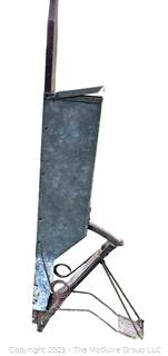 Antique Manual Corn Planter<br>

<br><br>

Removal Options:<br><br> Sat (Nov 8) & Sun (Nov 9) 11-3pm, 56 Scotch Hill Rd., Cambridge NY 12816<br><br>

Sat (Nov 15) 12-2pm, TMG Warehouse, 2800 Juniper St., Fairfax, VA 22031<br><br>

Request Shipping (david@themcguiregroupllc.com) 
