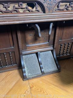 Ornate 1880's Antique Clough & Warren Pump Reed Organ<br>

<br><br>

Removal Options:<br><br> Sat (Nov 8) & Sun (Nov 9) 11-3pm, 56 Scotch Hill Rd., Cambridge NY 12816<br><br>

Sat (Nov 15) 12-2pm, TMG Warehouse, 2800 Juniper St., Fairfax, VA 22031<br><br>

Request Shipping (david@themcguiregroupllc.com)