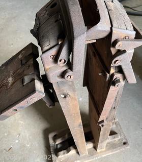 Broom Makers Vise<br>

<br><br>

Removal Options:<br><br> Sat (Nov 8) & Sun (Nov 9) 11-3pm, 56 Scotch Hill Rd., Cambridge NY 12816<br><br>

Sat (Nov 15) 12-2pm, TMG Warehouse, 2800 Juniper St., Fairfax, VA 22031<br><br>

Request Shipping (david@themcguiregroupllc.com)