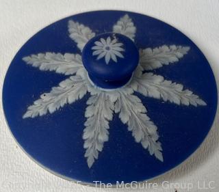Wedgwood Jasperware Blue Planter and Lid <br>

<br><br>

Removal Options:<br><br> Sat (Nov 8) & Sun (Nov 9) 11-3pm, 56 Scotch Hill Rd., Cambridge NY 12816<br><br>

Sat (Nov 15) 12-2pm, TMG Warehouse, 2800 Juniper St., Fairfax, VA 22031<br><br>

Request Shipping (david@themcguiregroupllc.com)