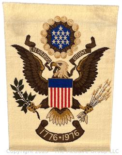 Area Rug with The Great Seal Of The United States on Beige Ground. 27 x 36"