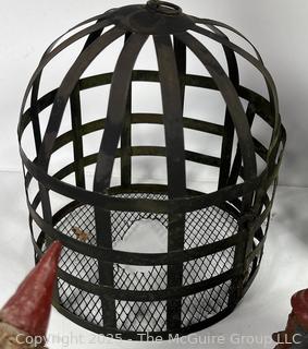 Decorative Item Including Wooden Spools
