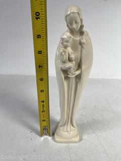 Porcelain Hummel Goebel Madonna and Child