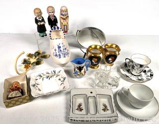 Group of Porcelain Decorative Items
