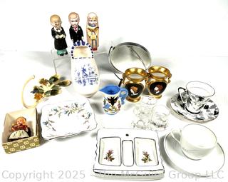 Group of Porcelain Decorative Items
