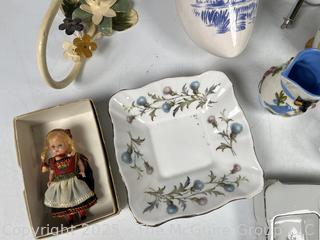 Group of Porcelain Decorative Items
