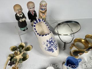 Group of Porcelain Decorative Items
