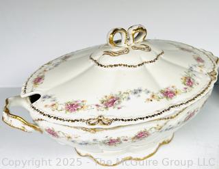 Theodore Haviland Porcelain Lidded Soup Tureen with Pink Roses 