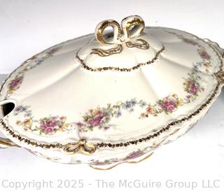 Theodore Haviland Porcelain Lidded Soup Tureen with Pink Roses 
