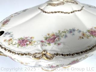 Theodore Haviland Porcelain Lidded Soup Tureen with Pink Roses 