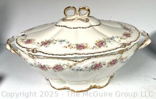 Theodore Haviland Porcelain Lidded Soup Tureen with Pink Roses 