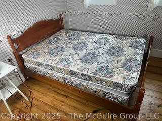 Maple Double Bed Frame<br><br>House


<br><br>

Removal: Sat (Nov 8) & Sun (Nov 9) 11-3pm, 56 Scotch Hill Rd., Cambridge NY 12816 
