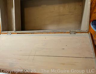 Blanket Chest<br><br>House

<br><br>

Removal: Sat (Nov 8) & Sun (Nov 9) 11-3pm, 56 Scotch Hill Rd., Cambridge NY 12816 