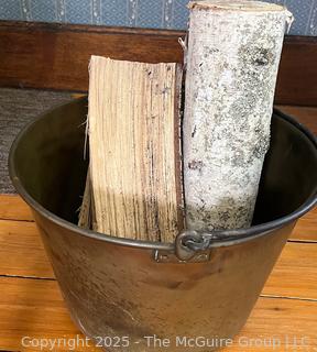 Brass Kettle with Handle<br><br>Bonnie & Kent

<br><br>

Removal: Sat (Nov 8) & Sun (Nov 9) 11-3pm, 56 Scotch Hill Rd., Cambridge NY 12816 