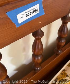 Spindle Back Single Bed Frame<br><br>House

<br><br>

Removal: Sat (Nov 8) & Sun (Nov 9) 11-3pm, 56 Scotch Hill Rd., Cambridge NY 12816<br><br>


  