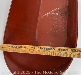 Folk Art Tole Painted Childs Bathtub<br><br>House

<br><br>

Removal Options:<br><br> Sat (Nov 8) & Sun (Nov 9) 11-3pm, 56 Scotch Hill Rd., Cambridge NY 12816<br><br>

Sat (Nov 15) 12-2pm, TMG Warehouse, 2800 Juniper St., Fairfax, VA 22031<br><br>

Request Shipping (david@themcguiregroupllc.com)  