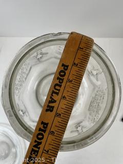 Planters Mr. Peanut Clear Glass Jar Pennant Salted Peanuts 5₵ w/ Top. 7"D x 12”Tall. Note Chip in Rim of Cover<br><br>House

<br><br>

Removal Options:<br><br> Sat (Nov 8) & Sun (Nov 9) 11-3pm, 56 Scotch Hill Rd., Cambridge NY 12816<br><br>

Sat (Nov 15) 12-2pm, TMG Warehouse, 2800 Juniper St., Fairfax, VA 22031<br><br>

Request Shipping (david@themcguiregroupllc.com) 
