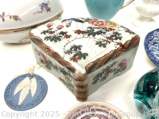 Group of Porcelain and Glassware Including Wedgwood and a Paperweight<br><br>Wendy Dan Hermione

<br><br>

Removal Options:<br><br> Sat (Nov 8) & Sun (Nov 9) 11-3pm, 56 Scotch Hill Rd., Cambridge NY 12816<br><br>

Sat (Nov 15) 12-2pm, TMG Warehouse, 2800 Juniper St., Fairfax, VA 22031<br><br>

Request Shipping (david@themcguiregroupllc.com)