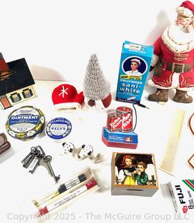 Junk Drawer<br><br>Bonnie & Kent

<br><br>

Removal Options:<br><br> Sat (Nov 8) & Sun (Nov 9) 11-3pm, 56 Scotch Hill Rd., Cambridge NY 12816<br><br>

Sat (Nov 15) 12-2pm, TMG Warehouse, 2800 Juniper St., Fairfax, VA 22031<br><br>

Request Shipping (david@themcguiregroupllc.com) 