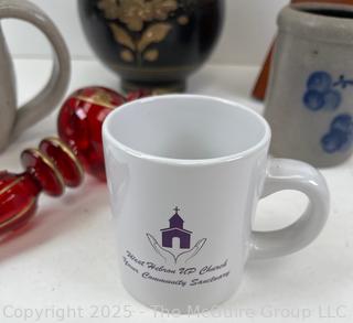 Vase, Glass Christmas Ornament, Metronome Etc <br><br>Bonnie & Kent

<br><br>

Removal Options:<br><br> Sat (Nov 8) & Sun (Nov 9) 11-3pm, 56 Scotch Hill Rd., Cambridge NY 12816<br><br>

Sat (Nov 15) 12-2pm, TMG Warehouse, 2800 Juniper St., Fairfax, VA 22031<br><br>

Request Shipping (david@themcguiregroupllc.com)
