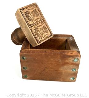 Primitive Carved Double Wheat Butter Mold Stamp and Box <br><br>Bonnie & Kent

<br><br>

Removal Options:<br><br> Sat (Nov 8) & Sun (Nov 9) 11-3pm, 56 Scotch Hill Rd., Cambridge NY 12816<br><br>

Sat (Nov 15) 12-2pm, TMG Warehouse, 2800 Juniper St., Fairfax, VA 22031<br><br>

Request Shipping (david@themcguiregroupllc.com)